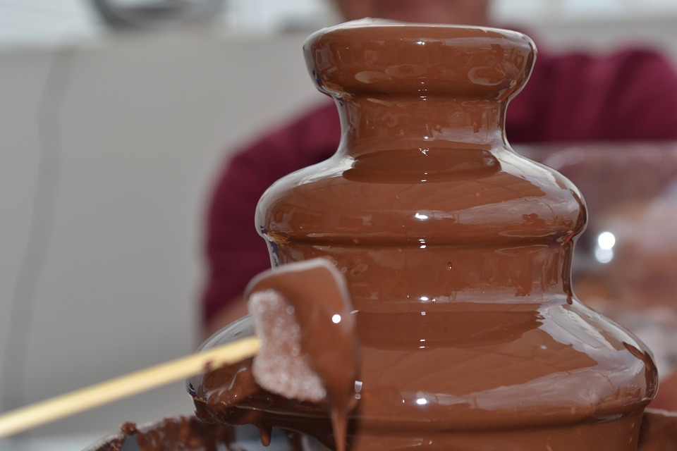 Čokoladne fontane sa čokoladom