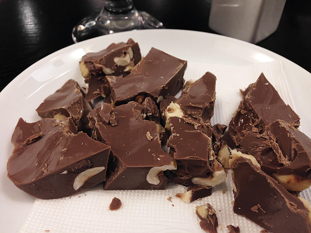 pieces-of-milk-chocolate-with-hazelnut-nominated-USRSDMS