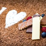 Topli čokoladni napici i domaći čokoladni liker – recepti za savršene zimske večeri